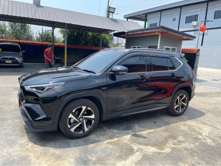 Toyota Yaris Cross 2024 1.5 HEV Premium Sedan ไฮบริด ไม่ติดแก๊ส เกียร์อัตโนมัติ ดำ รูปที่ 2
