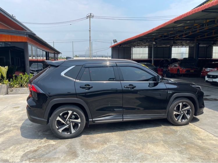 Toyota Yaris Cross 2024 1.5 HEV Premium Sedan ไฮบริด ไม่ติดแก๊ส เกียร์อัตโนมัติ ดำ รูปที่ 3