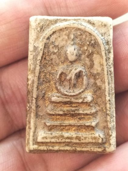 สมเด็จปรกโพธิ์เก่าๆมีลงทองสวยๆ