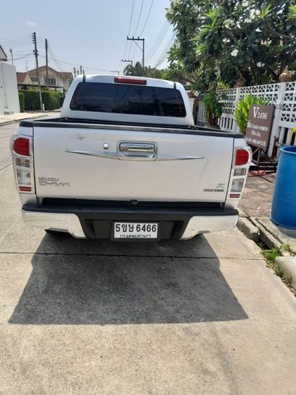 Isuzu D-MAX 2012 2.5 Hi-Lander X-Series Z Pickup ดีเซล เกียร์ธรรมดา บรอนซ์เงิน รูปที่ 2
