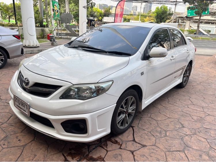 Toyota Altis 2013 1.8 TRD Sportivo Sedan เบนซิน ไม่ติดแก๊ส เกียร์อัตโนมัติ ขาว รูปที่ 2