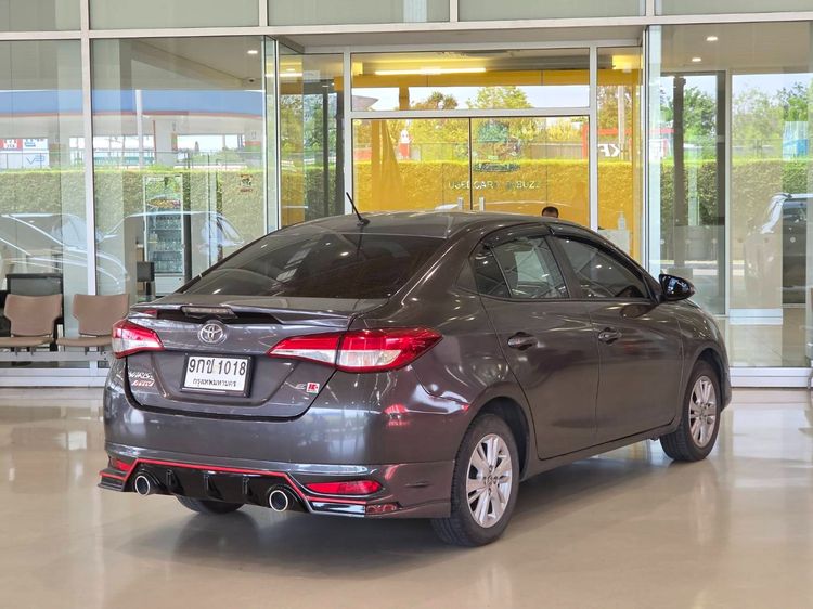 Toyota Yaris ATIV 2019 1.2 E Sedan เบนซิน ไม่ติดแก๊ส เกียร์อัตโนมัติ เทา รูปที่ 4