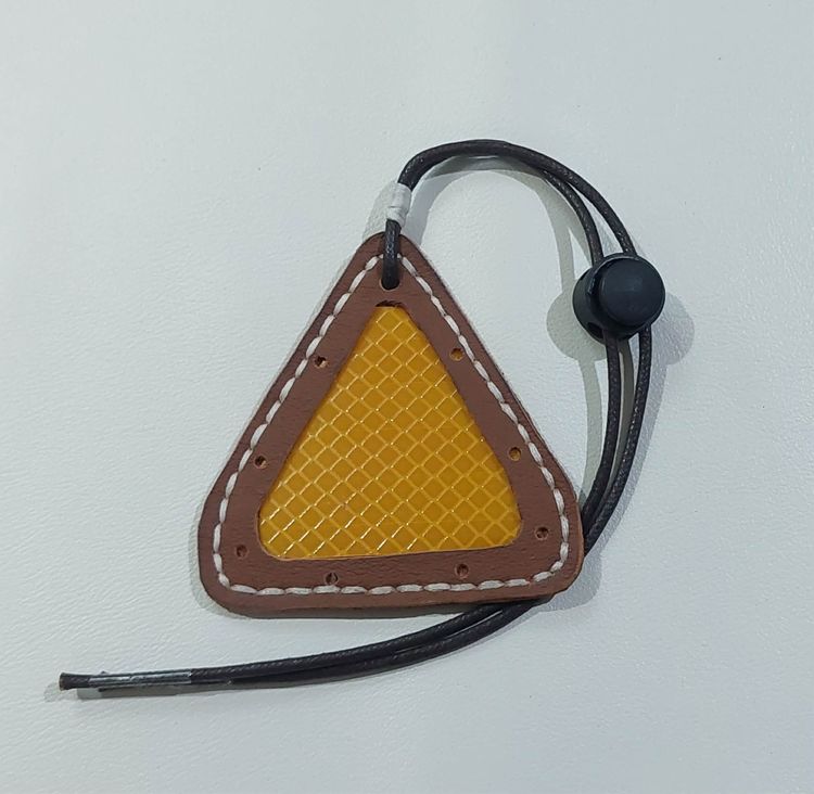 สามเหลี่ยมสะท้อนแสงสำหรับจักรยาน (Triangle Reflector)  รูปที่ 7