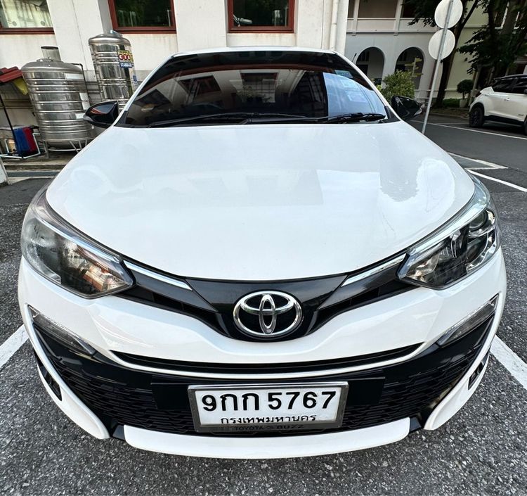 รถ Toyota Yaris 1.2 G Plus สี ขาว