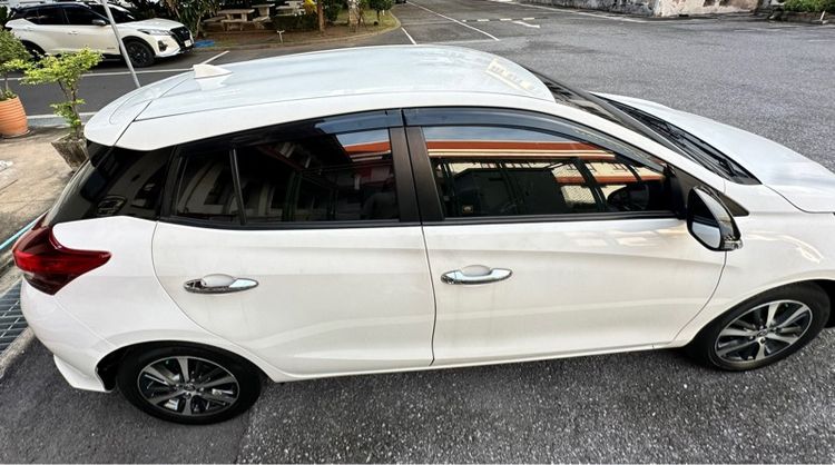 Toyota Yaris 2019 1.2 G Plus เบนซิน ไม่ติดแก๊ส เกียร์อัตโนมัติ ขาว รูปที่ 3