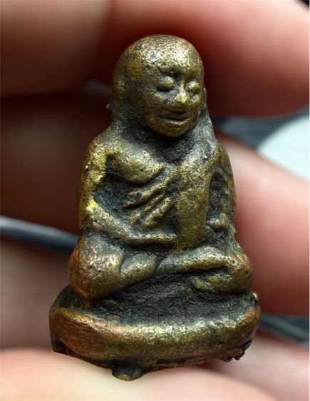 หลวงพ่อเงิน รูปหล่อ พิมพ์ขี้ตา โลหะเนื้อหาล่ำๆ รูปที่ 3