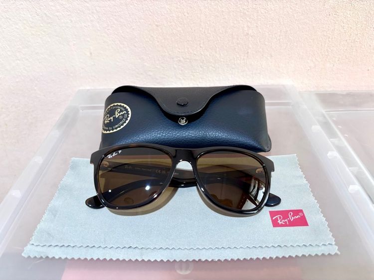 แว่นตากันแดด ray-ban wayfarer rb4184