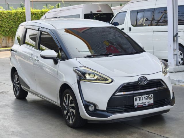 Toyota Sienta 2019 1.5 V Utility-car เบนซิน ไม่ติดแก๊ส เกียร์อัตโนมัติ ขาว