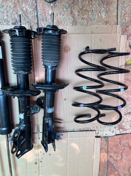 โชคอัฟพร้อมสปริง รถ handa HRV 2022 รูปที่ 3