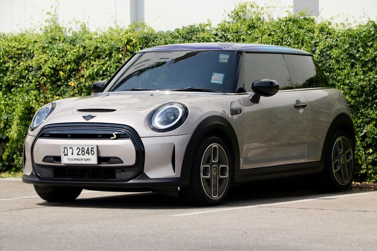 รถ Mini Hatch Cooper SE สี เทา