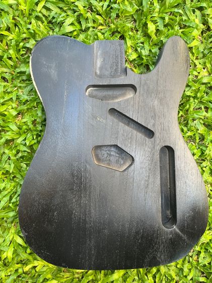 บอดี้กีต้าร์ไฟฟ้า Telecaster TL-T02 ยังทำสีไม่เสร็จ รูปที่ 3