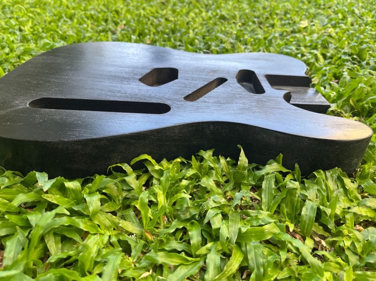 บอดี้กีต้าร์ไฟฟ้า Telecaster TL-T02 ยังทำสีไม่เสร็จ รูปที่ 4