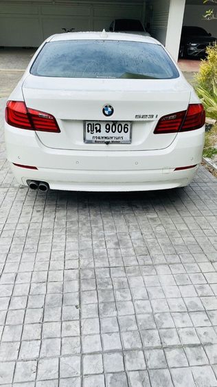 BMW Series 5 2011 523i Sedan เบนซิน ไม่ติดแก๊ส เกียร์อัตโนมัติ ขาว รูปที่ 2