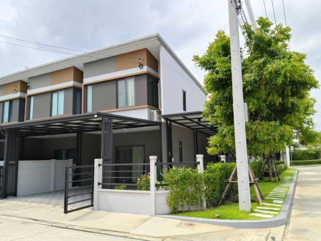 AP (Thailand) 2022 ตกแต่งครบ ใช่ ขายและเช่าบ้านหลังริมติดถนนเมนหลัก พลีโน่ทาวน์ลำลูกกาคลอง5 รูปที่ 3