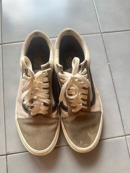 รองเท้า vans ไซร์ 42.5