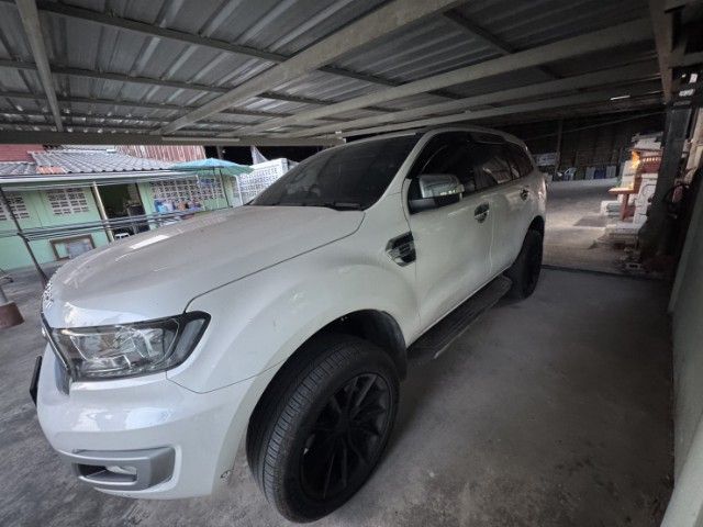 Ford Everest 2022 2.0 Titanium ดีเซล ไม่ติดแก๊ส เกียร์อัตโนมัติ ขาว รูปที่ 3