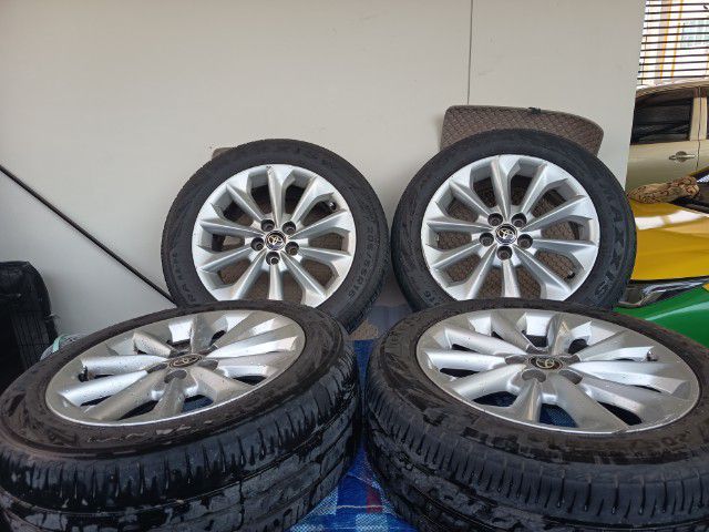 205 อื่นๆ ล้อแม็ก altis พร้อมยางmaxxis ปี 24