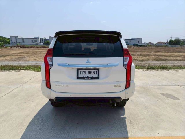 Mitsubishi Pajero Sport 2019 2.4 GT Premium Elite Edition 4WD Utility-car ดีเซล เกียร์อัตโนมัติ ขาว รูปที่ 4