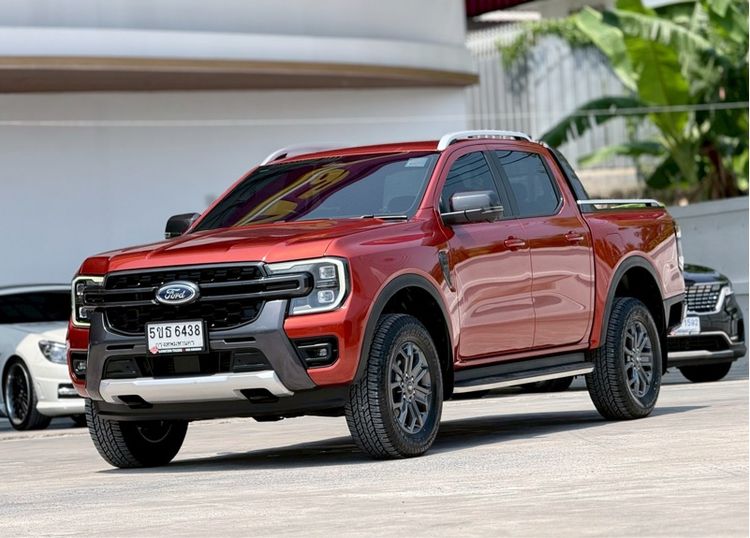 Ford Ranger 2023 2.0 Bi-Turbo 4WD Wildtrak Pickup ดีเซล ไม่ติดแก๊ส เกียร์อัตโนมัติ ส้ม รูปที่ 3