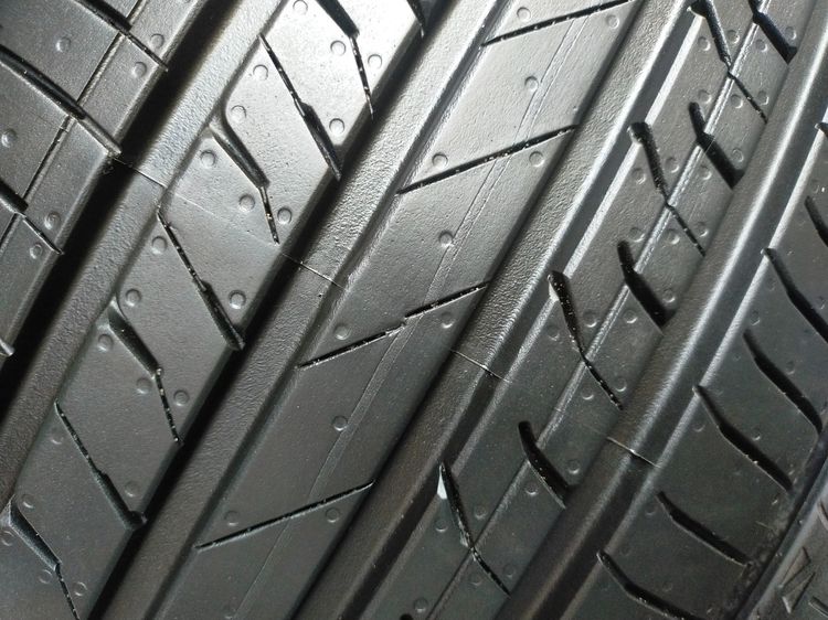 แม็กฮุนได ขอบ18 สีอบpowder coat พร้อมยางเฉาหยาง 225 60 18 ปี25ยางสวยตุ่มหน้ายางยังอยู่ทุกเส้น ใส่ hyundai h1 ได้ทุกรุ่น รูปที่ 8