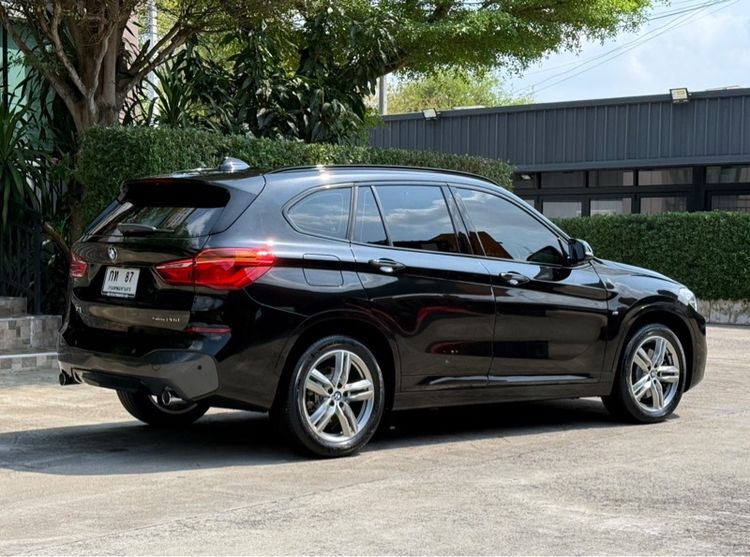 BMW X1 2021 2.0 sDrive20d M Sport Sedan Hybrid (Diesel) ไม่ติดแก๊ส เกียร์อัตโนมัติ ดำ รูปที่ 3