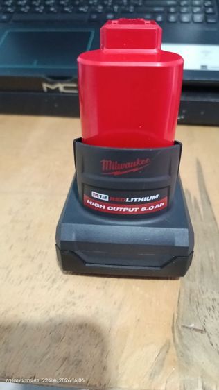 แบตเตอรี่ M 12 HB5 ยี่ห้อ millwaukee  เป็นของแท้ยังไม่ได้ใช้งาน  มีอยู่ 3 ก้อนขายก้อนละ 2,000 บาทถ้วน รวมส่ง สนใจติดต่อได้นะครับ รูปที่ 3