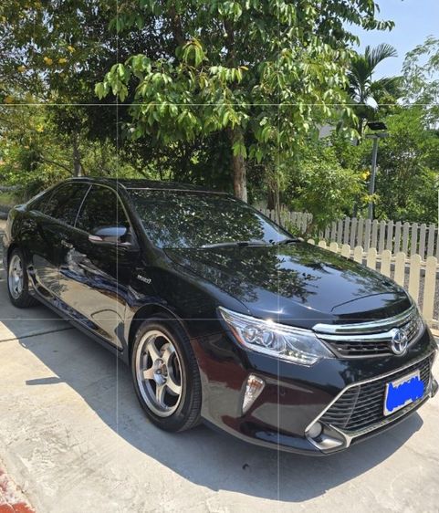 รถ Toyota Camry 2.5 Hybrid สี ดำ