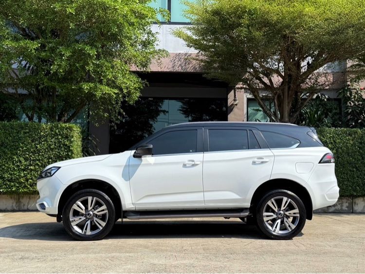 Isuzu MU-X 2024 3.0 Ultimate AT 4WD Utility-car ไฟฟ้า ไม่ติดแก๊ส เกียร์อัตโนมัติ ขาว รูปที่ 4