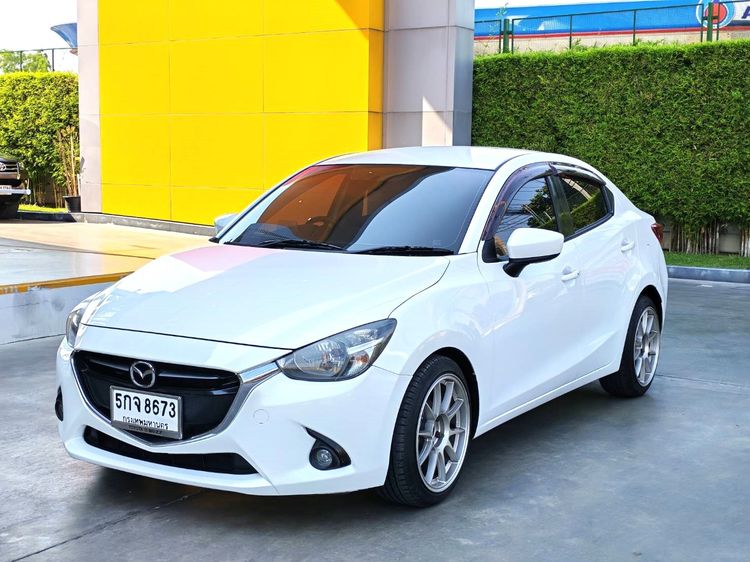 รถ Mazda Mazda 2 1.3 High สี ขาว