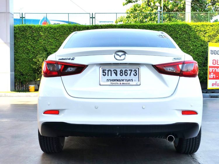 Mazda Mazda 2 2015 1.3 High Sedan เบนซิน ไม่ติดแก๊ส เกียร์อัตโนมัติ ขาว รูปที่ 4
