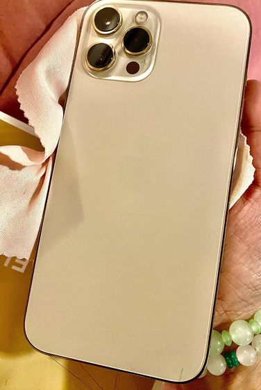 iPhone ปล่อย  i phone 12 promax 256 GB ใช้เอง เครื่องไหม่มาก แทบจะไม่มีรอยเลย 9500นัดรับได้พิกัด รัชดา-ห้วยขวาง พระรามเก้า 