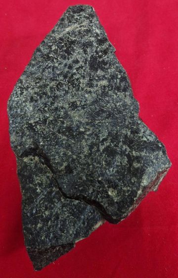 ของโบราณหายาก
มี 2 ก้อน