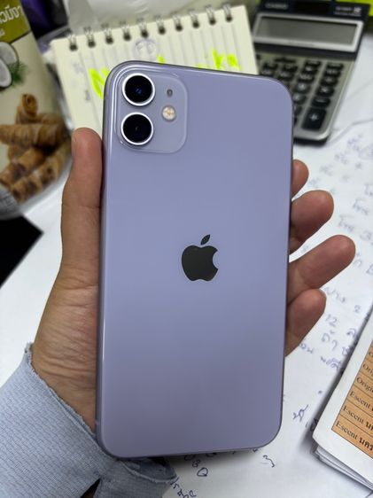 64 GB iPhone 11