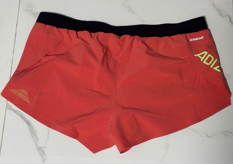ผู้หญิง ส้ม กางเกงขาสั้น Adidas Ekiden ของใหม่