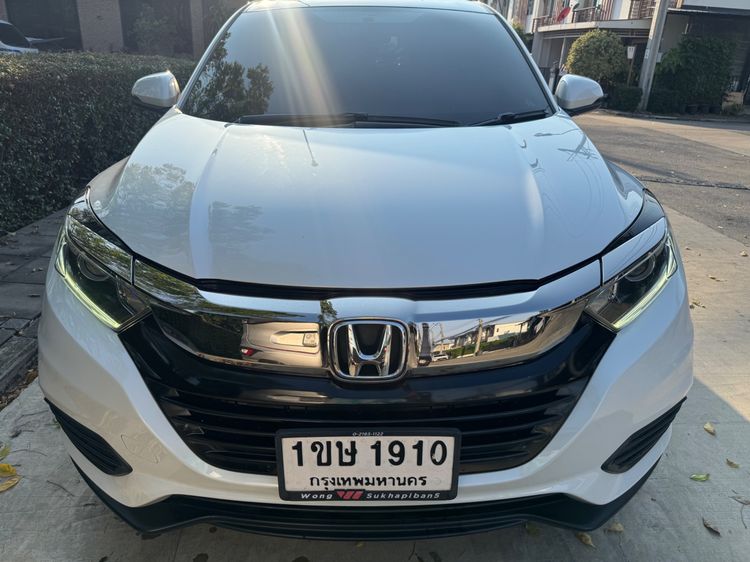 รถ Honda HR-V 1.8 E สี ขาว