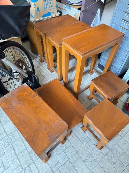 ชุดโต๊ะหมู่บูชาไม้สักเก่าเก็บและตู้เสื้อผ้าไม้สัก 2 ใบ รูปที่ 9