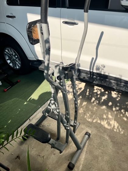 เครื่องออกกำลังกายแบบเดินบนอากาศ รูปที่ 2