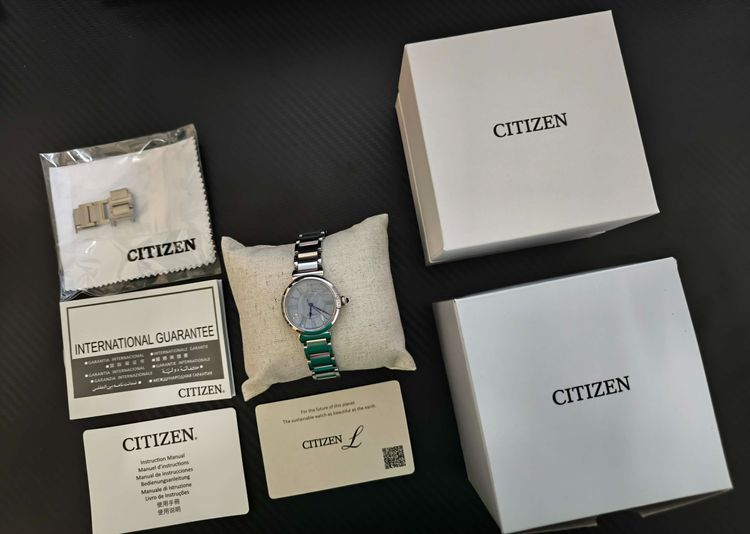 Citizen ZENSHIN Super Titanium™ NJ0180-80L และ Citizen L May Bells Eco-Drive EM1060-87N มือสองสภาพ 99.99Percent ใส่ไม่กี่ครั้ง กล่องอยู่ครบ รูปที่ 7