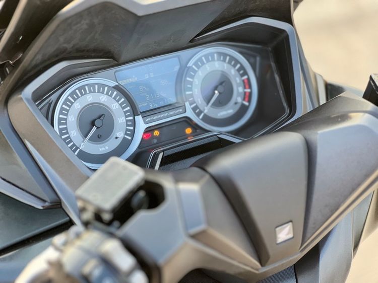 Honda Forza 300 2020 รูปที่ 15