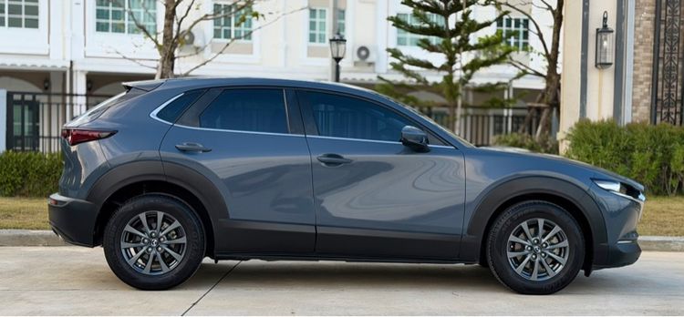 รถ Mazda CX-30 2.0 C สี เทา