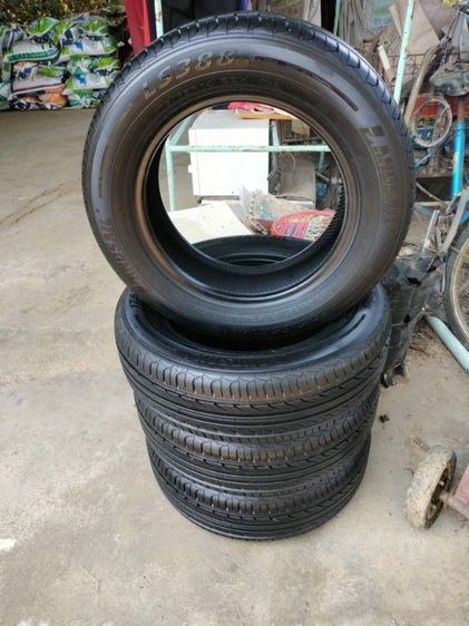 ยางขอบ 175 65R14 จำนวน 4 เส้น LANDSAILมือสอง ถอดจากรถHONDA BRIO AMAZE  iVTEC