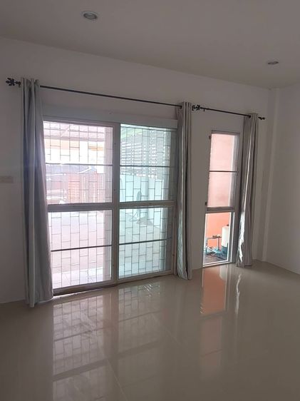 สิรารมย์ พลัส มอเตอร์เวย์ ทาวน์เฮ้า 2 ชั้น ใกล้นิคมอุตสาหกรรมเวลโกร์  ทีเอฟดี โตโยต้าบ้านโพธิ์ รูปที่ 4