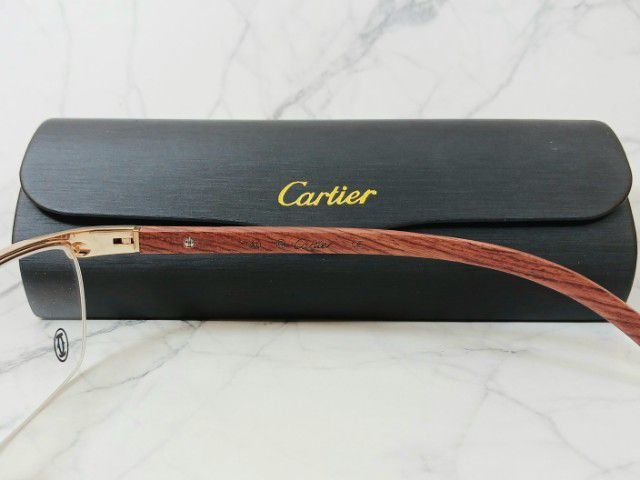 กรอบแว่นตา Cartier  รูปที่ 10