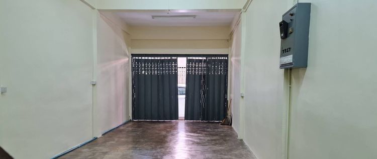 อาคารพาณิชย์ 3 ชั้น 10.5 ตร.ว. อาคารพาณิชย์ ซอยจันทน์ 21 ถนนจันทน์ กรุงเทพมหานคร รูปที่ 3