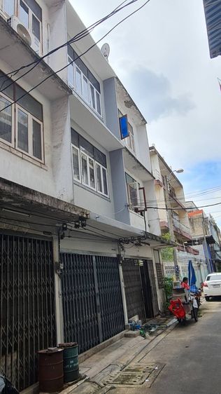 อาคารพาณิชย์ 3 ชั้น 10.5 ตร.ว. อาคารพาณิชย์ ซอยจันทน์ 21 ถนนจันทน์ กรุงเทพมหานคร