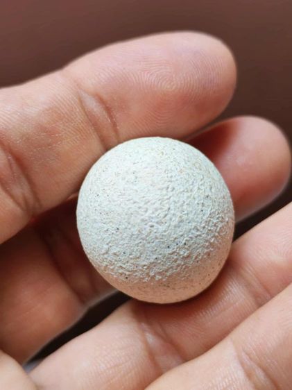 ลูกอมหลวงพ่อสงวนวัดไผ่พันมือ