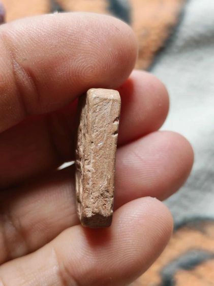 พระเนื้อดินทรงไก่หลวงพ่อมุ่ยวัด รูปที่ 7