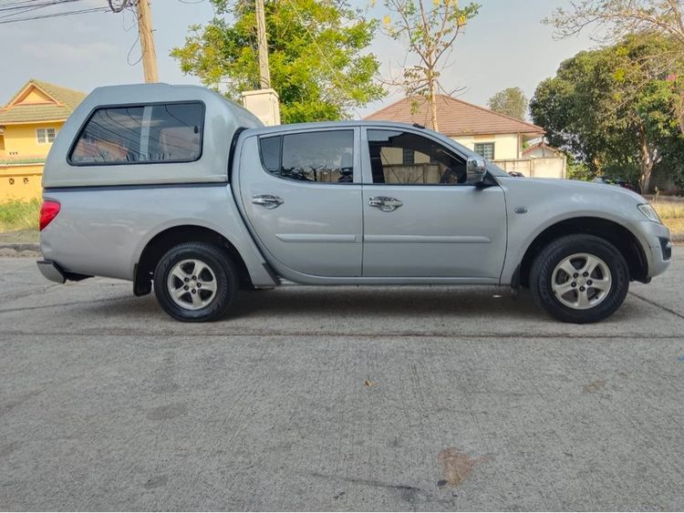 Mitsubishi Triton 2013 2.5 GLX Pickup ดีเซล ไม่ติดแก๊ส เกียร์ธรรมดา บรอนซ์เงิน รูปที่ 4
