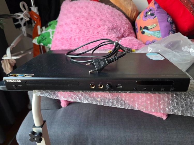 ขายเครื่องเล่นดีวีดีซัมซุง SAMSUNG DVD Player สภาพดีมือสอง ใช้งานเล่นปกติ สายพร้อม