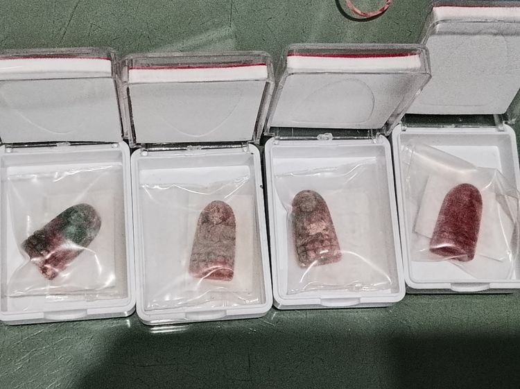 หลวงปู่ทวด ออกวัดพระธาตุพนม พิมพ์พระรอด รูปที่ 3